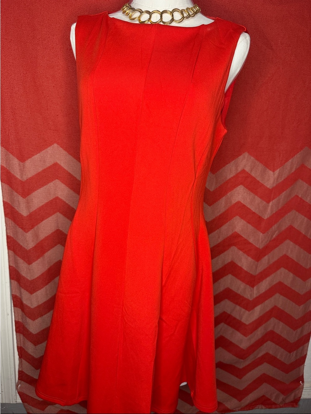 Women’s Sleeveless Red Midi Dress - Classic Fit & Flare L33 ptp18 stretchy